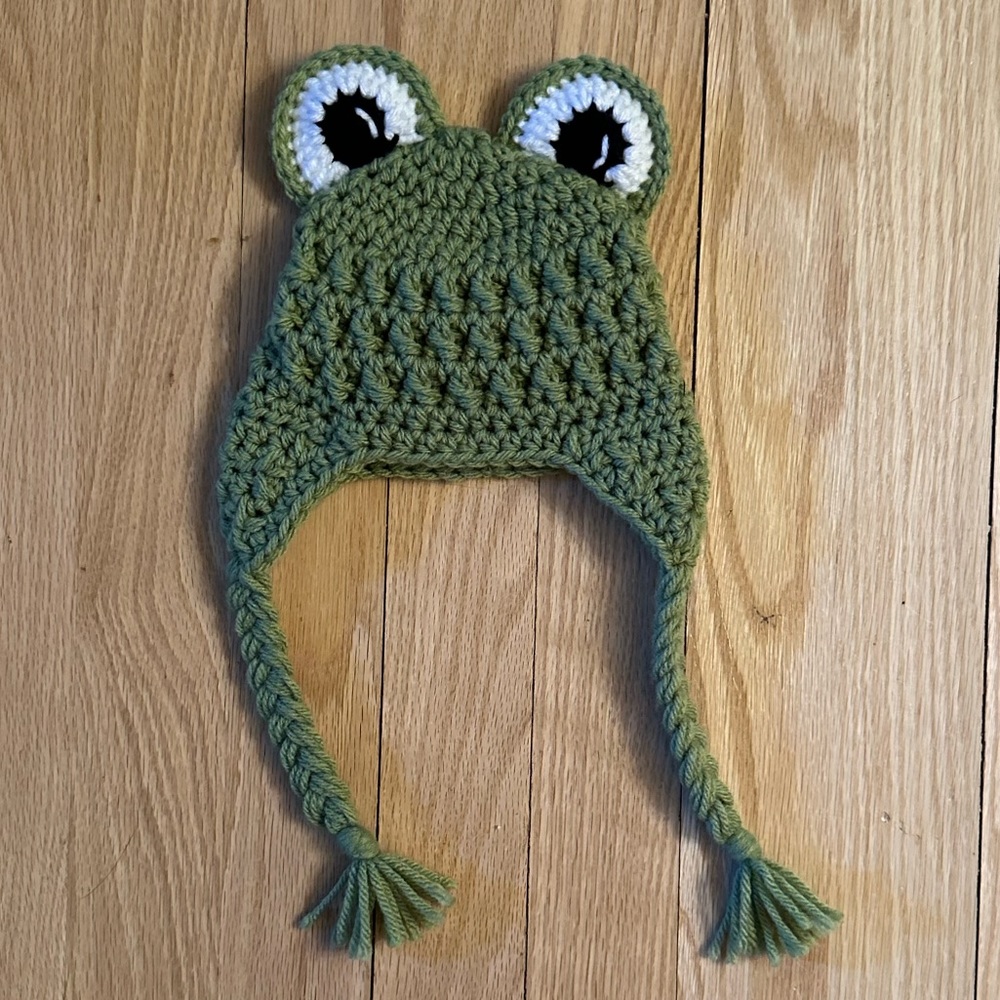 Infant Green Frog Beanie, 0-3 Months
